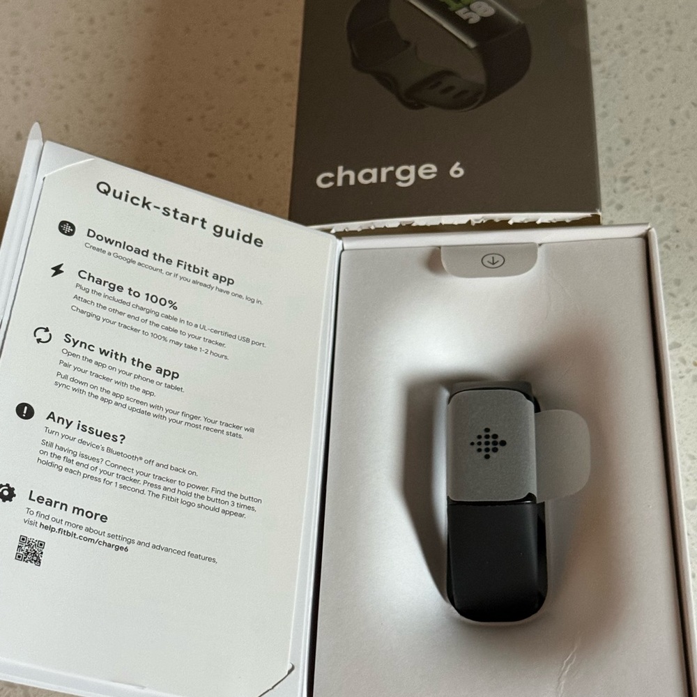 fitbit Charge 6 Smart Fitness Band - Black - Picture 2 of 3